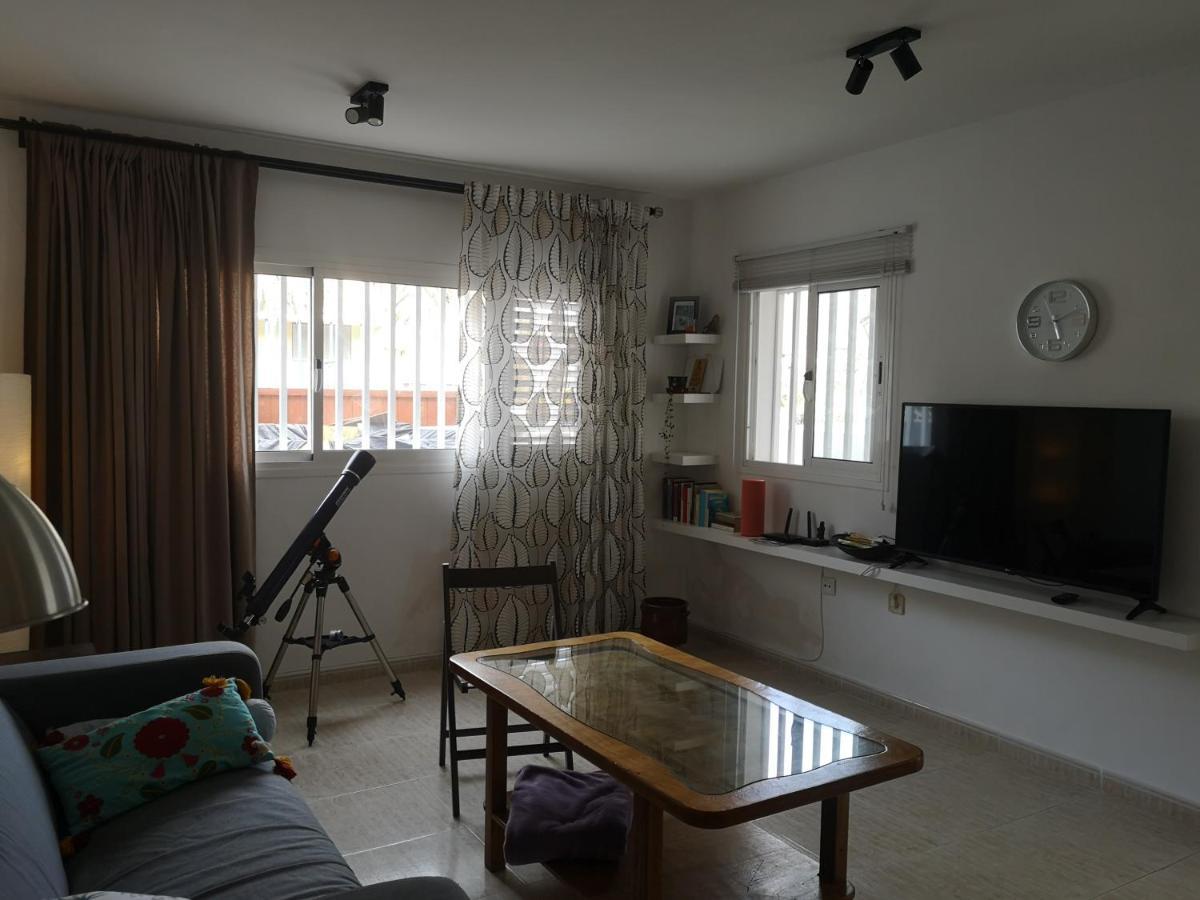Acogedoras Habitaciones Privadas Zona Costera Wifi Morro Jable  Rum bild